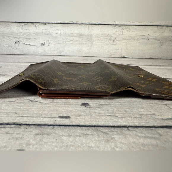 Louis Vuitton Portefeuille Sarah Long Bifold Wallet Monogram Leather Canvas - Picture 15 of 16